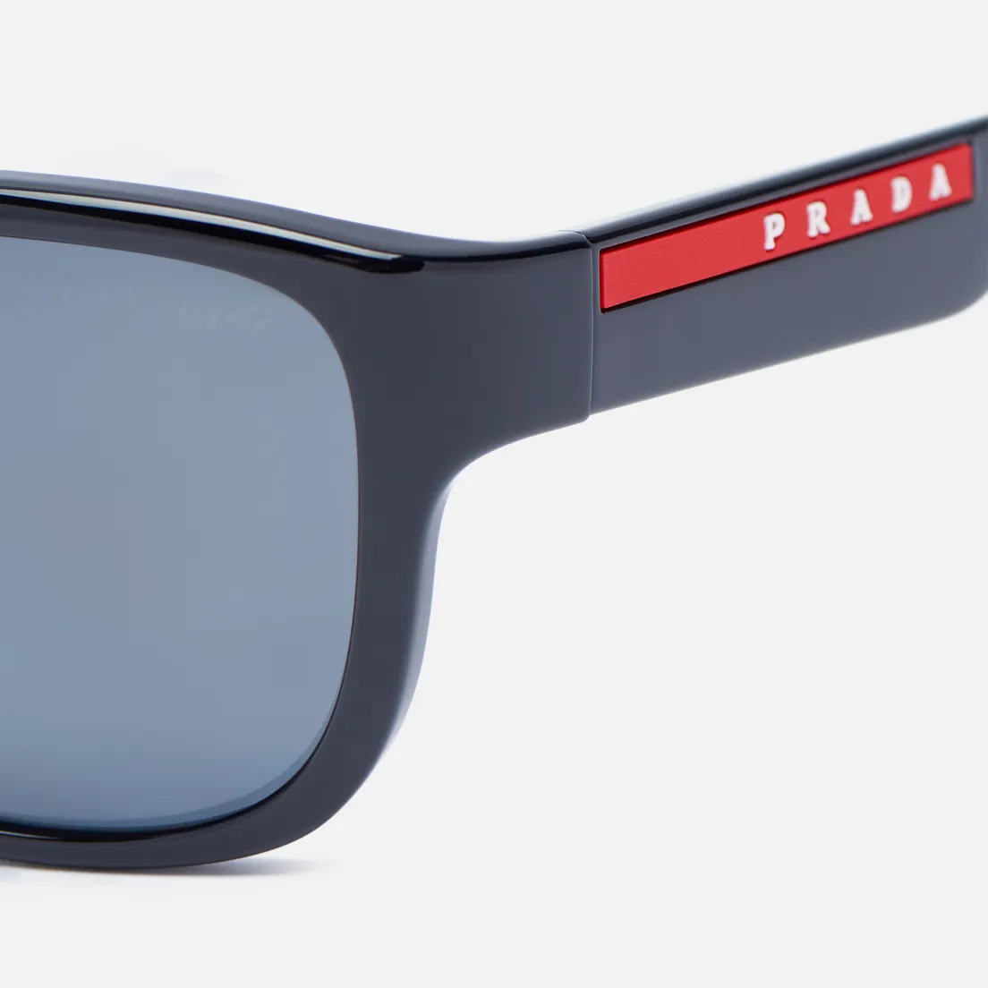 Prada Linea Rossa Солнцезащитные очки 01US 1AB5Z1 Polarized