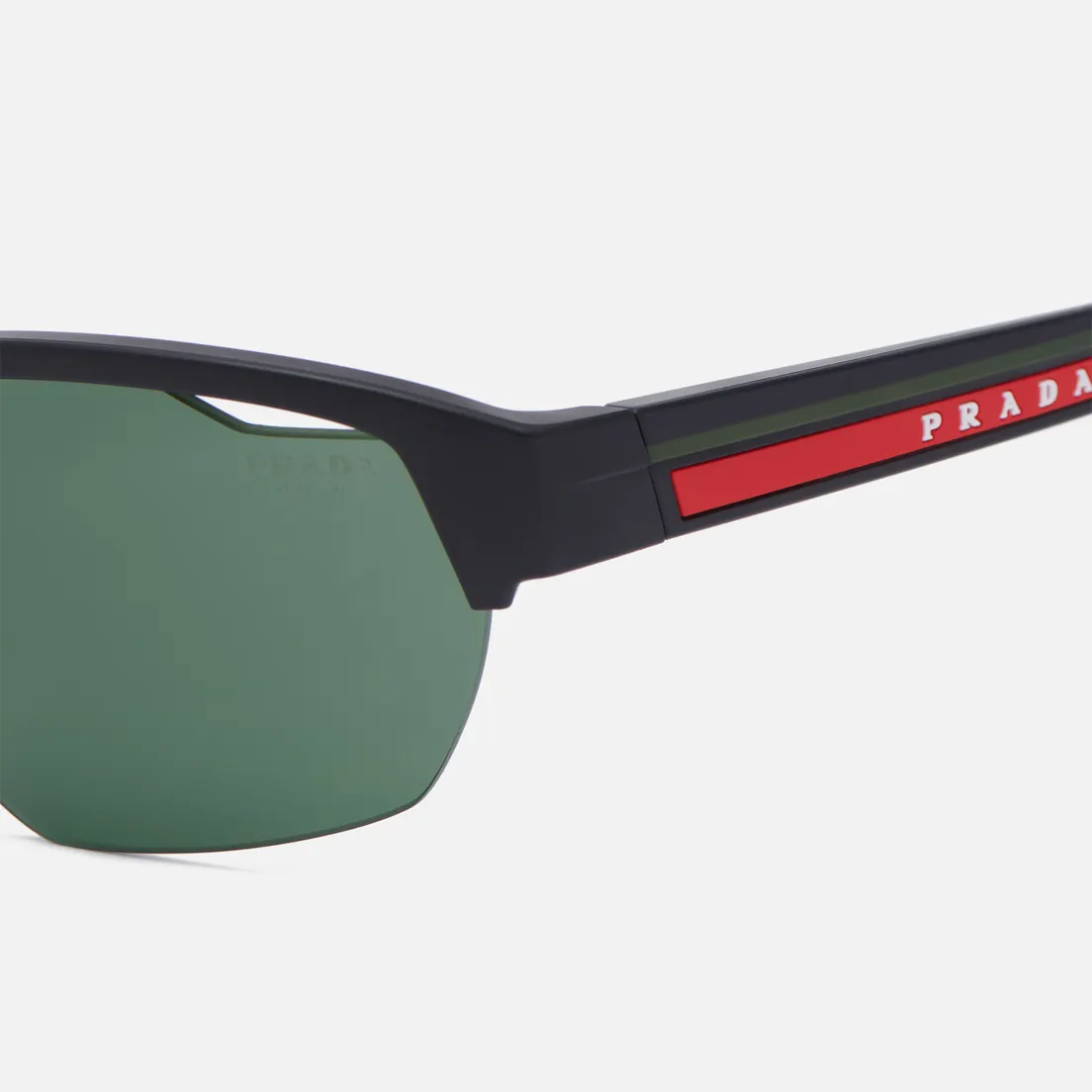 Prada Linea Rossa Солнцезащитные очки 03YS 18G06U