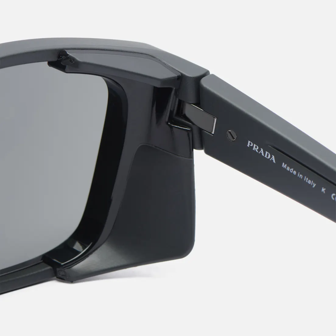 Prada Linea Rossa Солнцезащитные очки 07WS UFK60A