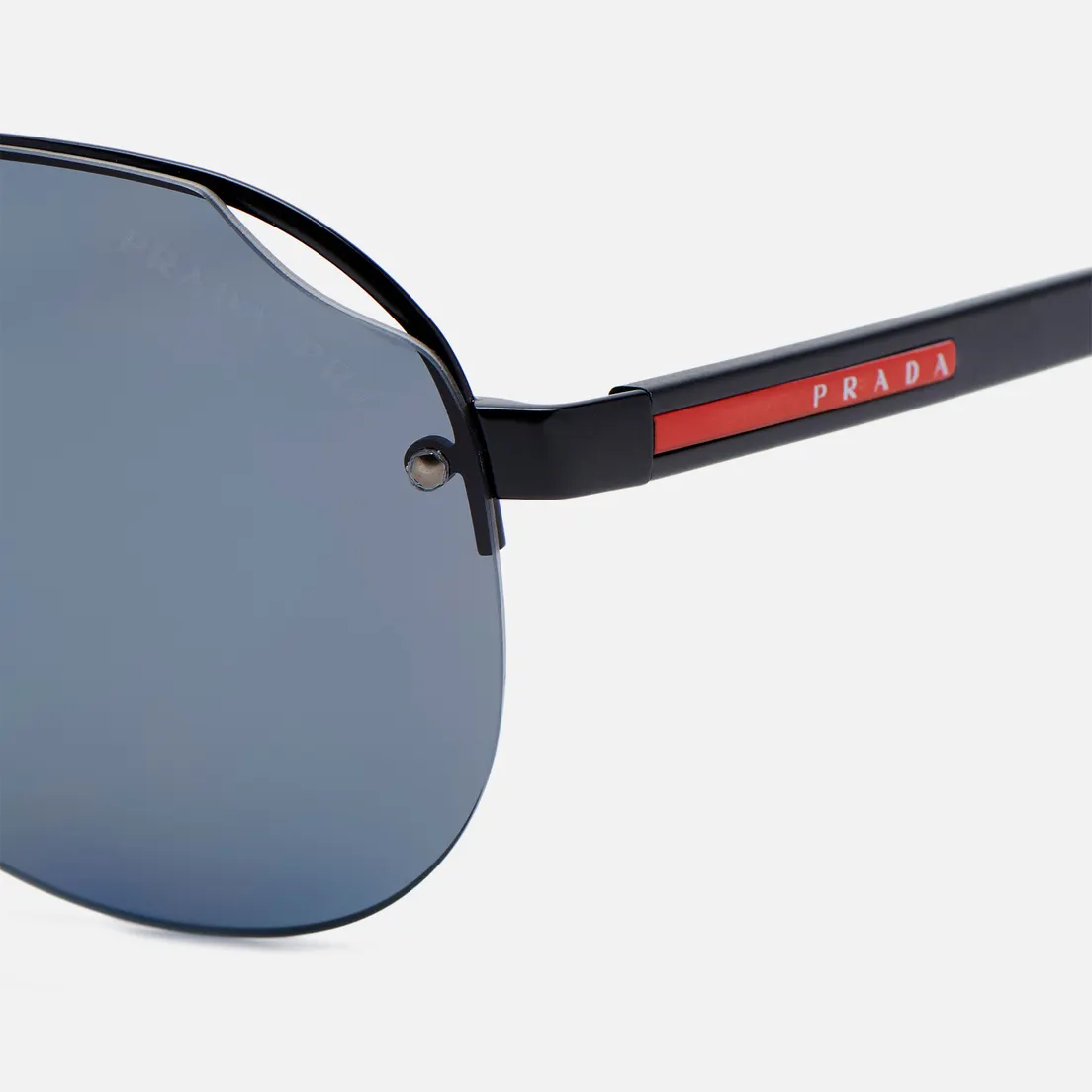 Prada Linea Rossa Солнцезащитные очки 52VS 1BO5Z1 Polarized