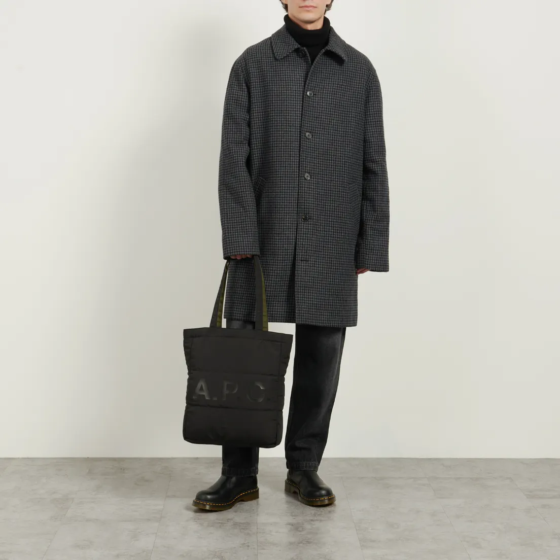 A.P.C. Сумка Lou Reversible Tote