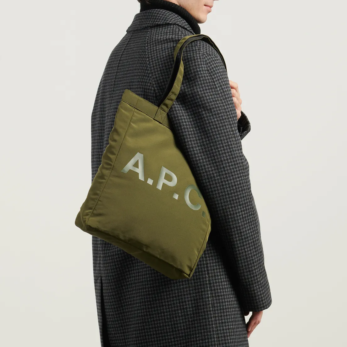 A.P.C. Сумка Lou Reversible Tote