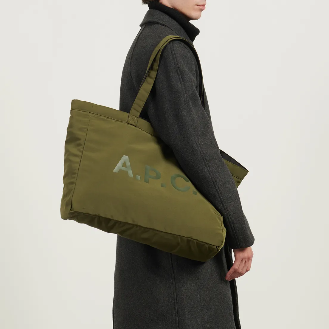 A.P.C. Сумка Diane Reversible Shopping