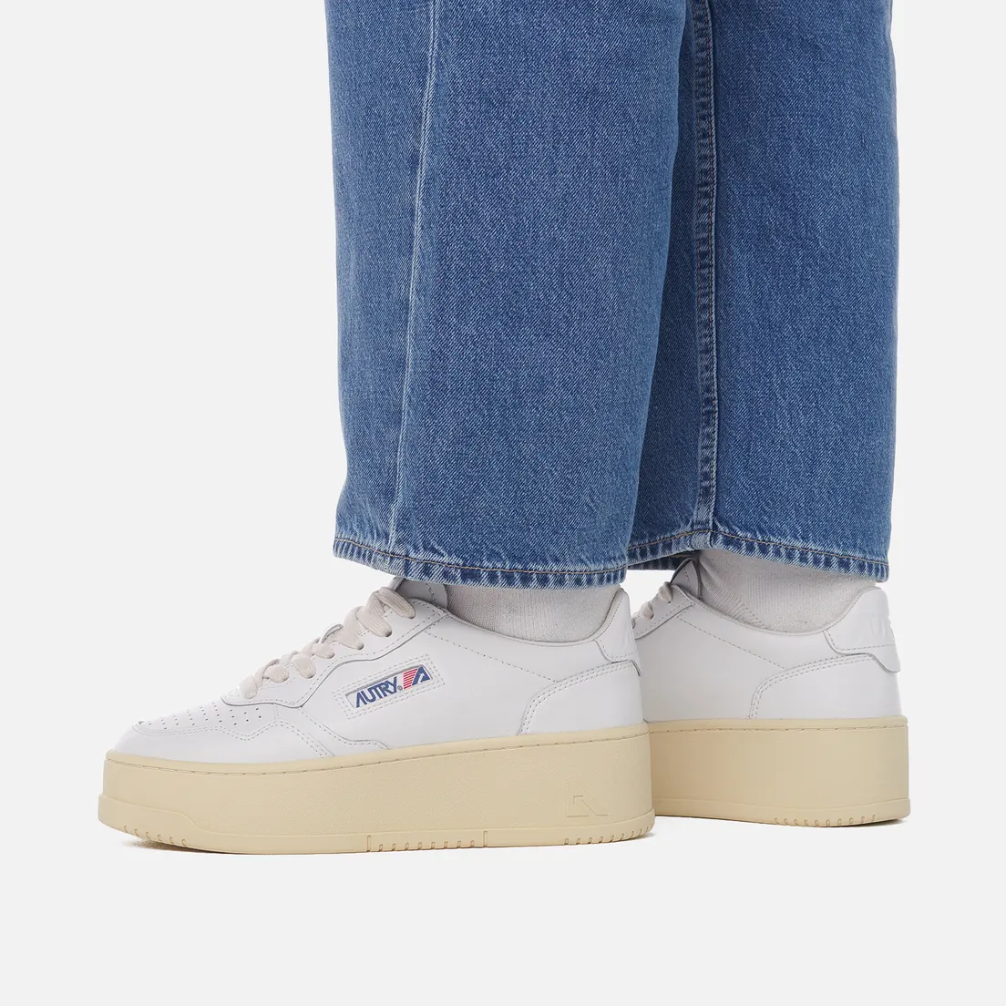 Autry Женские кроссовки Platform Low SL