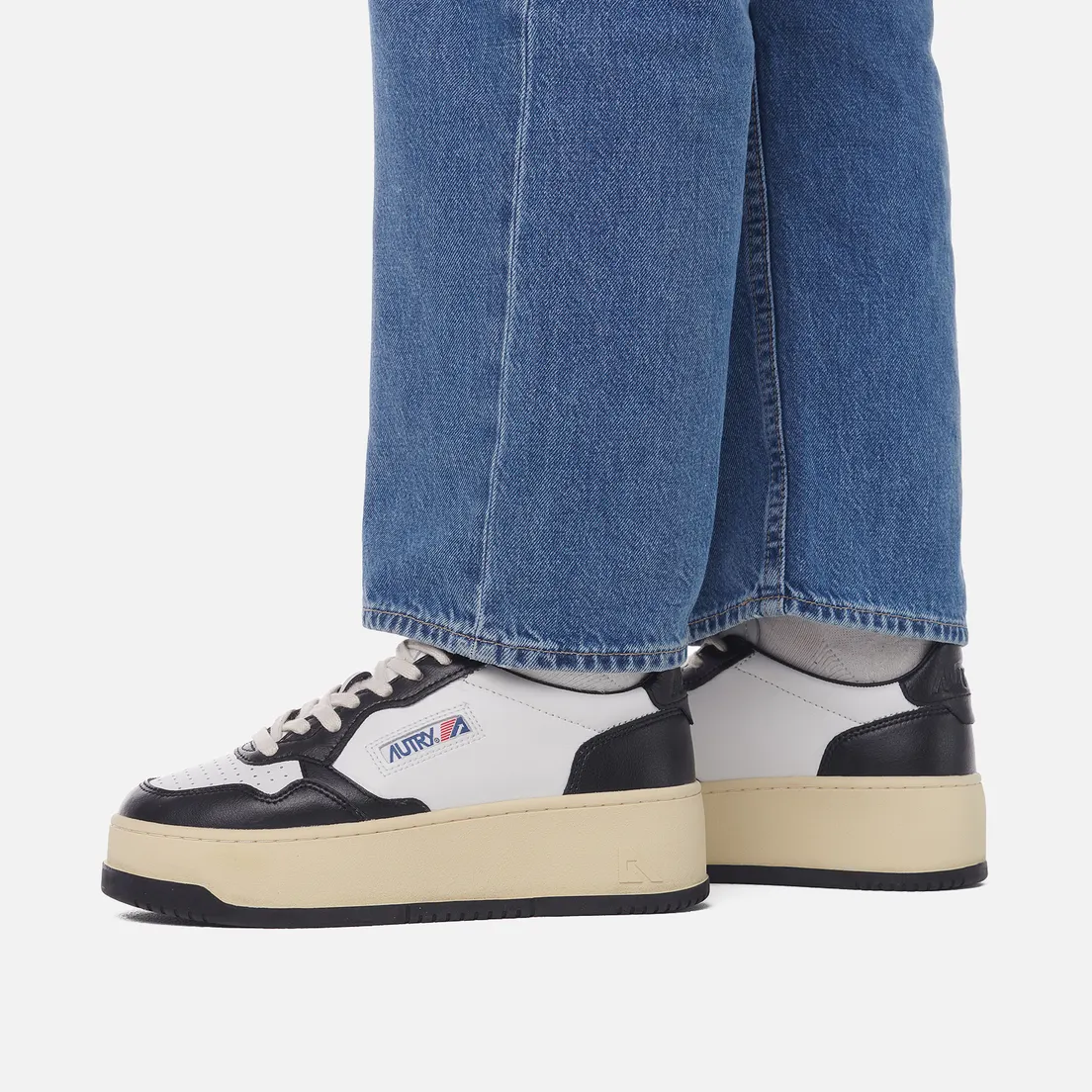 Autry Женские кроссовки Platform Low SL