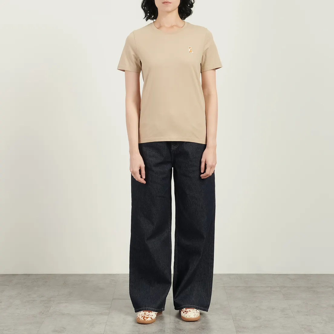 Maison Kitsune Женская футболка Lady Fox Regular