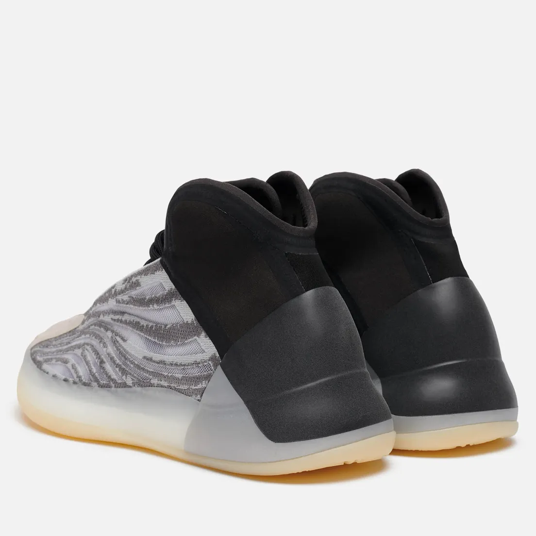 adidas Originals Кроссовки YEEZY QNTM