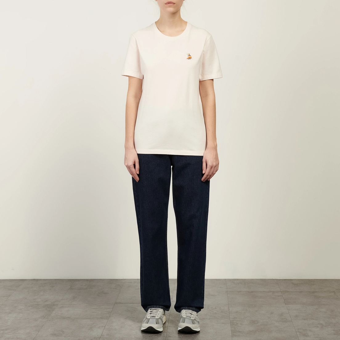 Maison Kitsune Женская футболка Dreaming Fox Regular