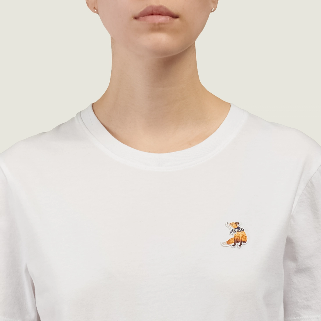 Maison Kitsune Женская футболка Dreaming Fox Regular