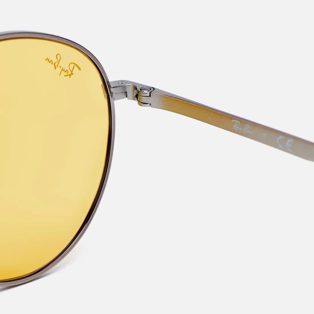 Ray-Ban Солнцезащитные очки RB3681