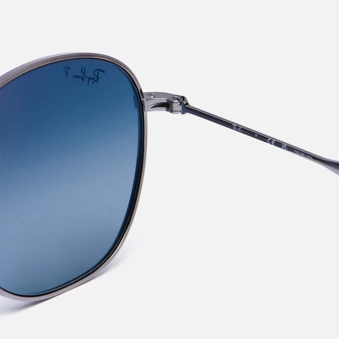 Ray-Ban Солнцезащитные очки RB3809 Polarized