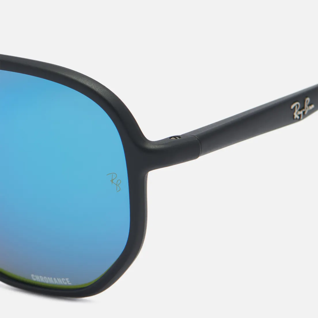 Ray-Ban Солнцезащитные очки RB4321CH Chromance Polarized