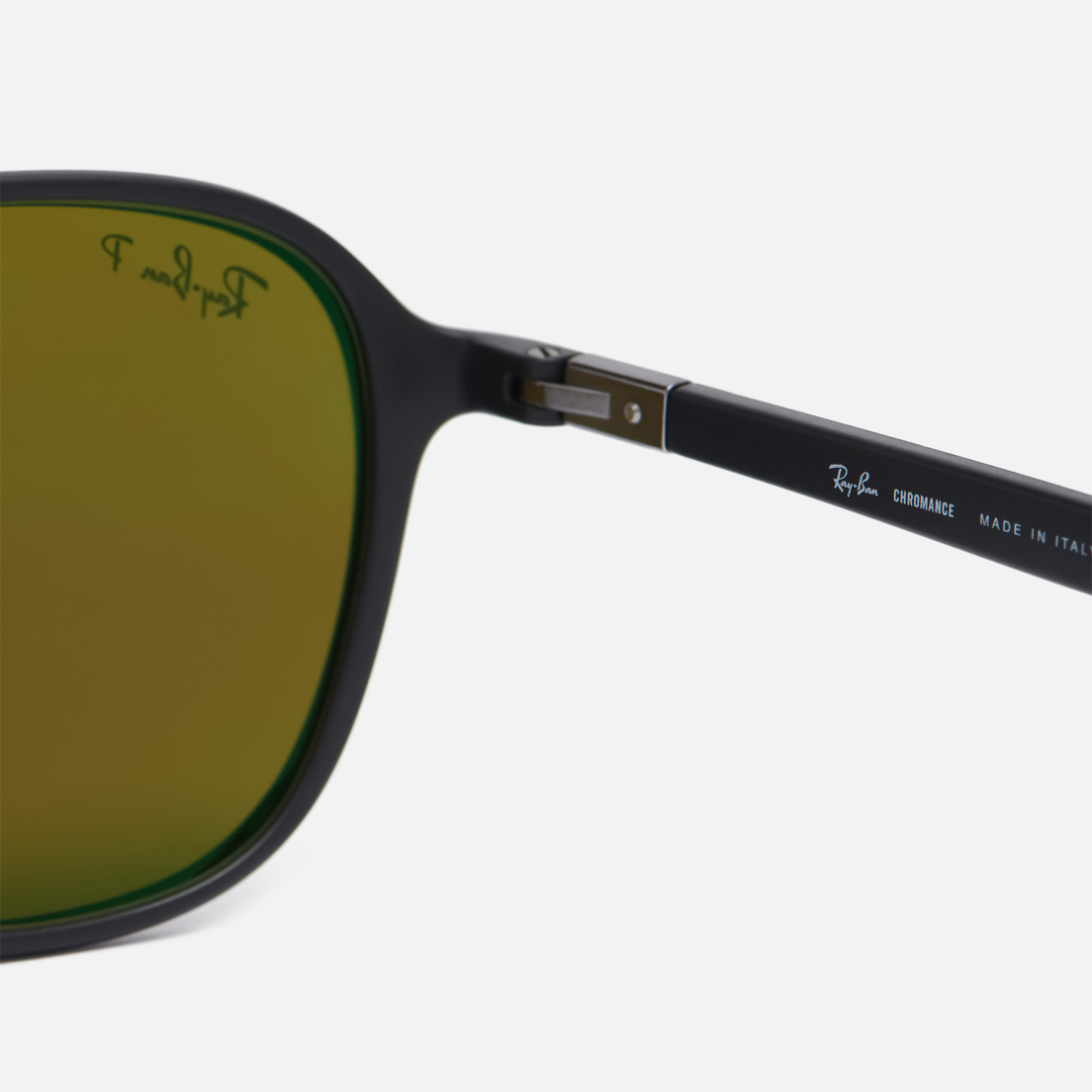 Ray-Ban Солнцезащитные очки RB4351CH Polarized