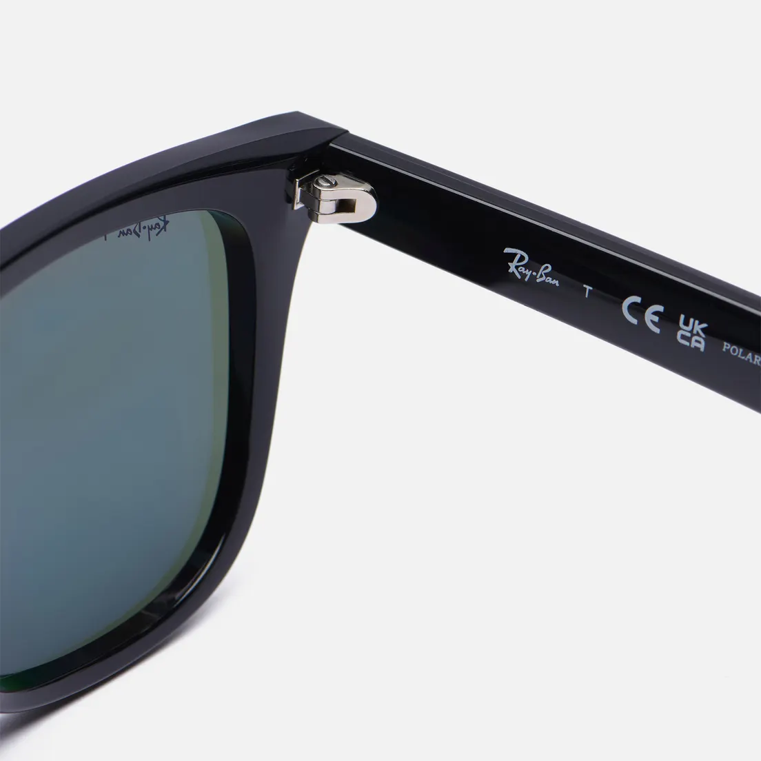 Ray-Ban Солнцезащитные очки RB4420 Polarized