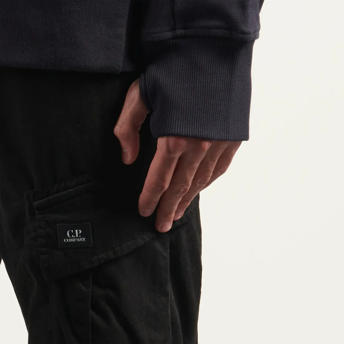 C.P. Company Мужские брюки Stretch Sateen Ergonomic Cargo Logo Pocket