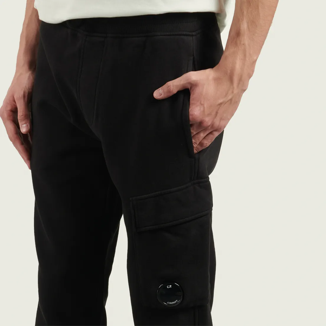 C.P. Company Мужские брюки Brushed And Emerized Diagonal Fleece Cargo Lens