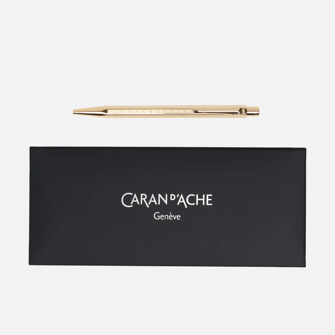 Caran d'Ache Ручка Ecridor Chevron 898