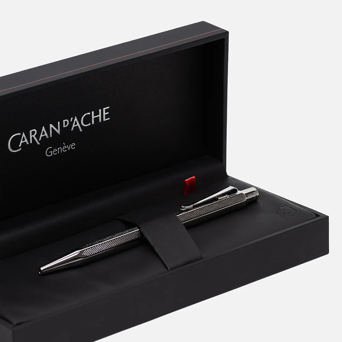 Caran d'Ache Ручка Ecridor Retro 890