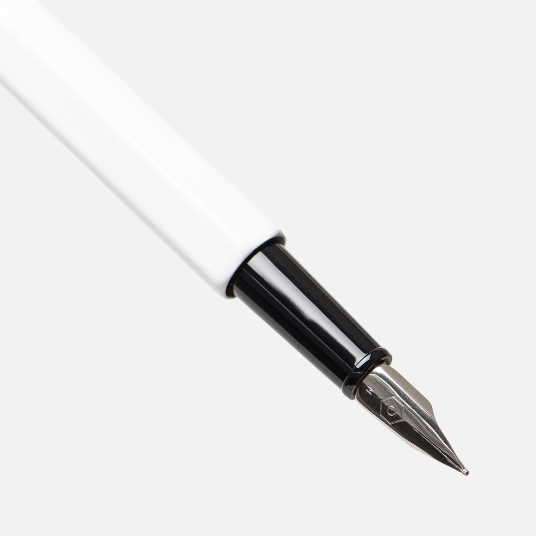 Caran d'Ache Ручка Office 849 Classic