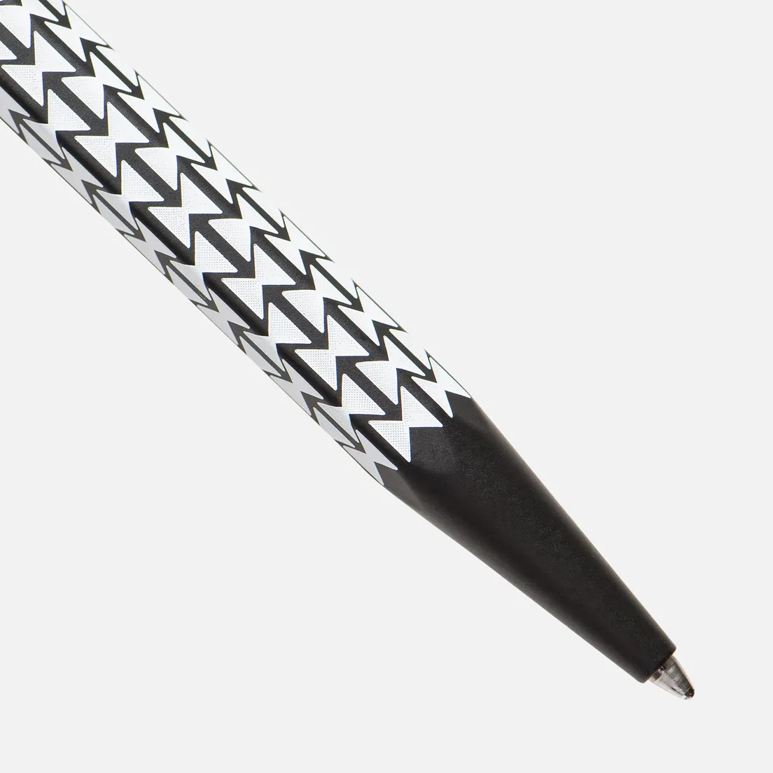 Caran d'Ache Ручка x Alexander Girard Office 849