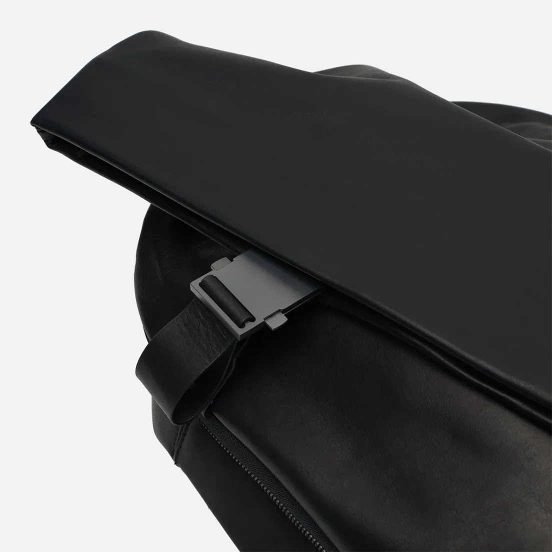 Cote&Ciel Рюкзак Isar Medium Alias Cowhide Leather