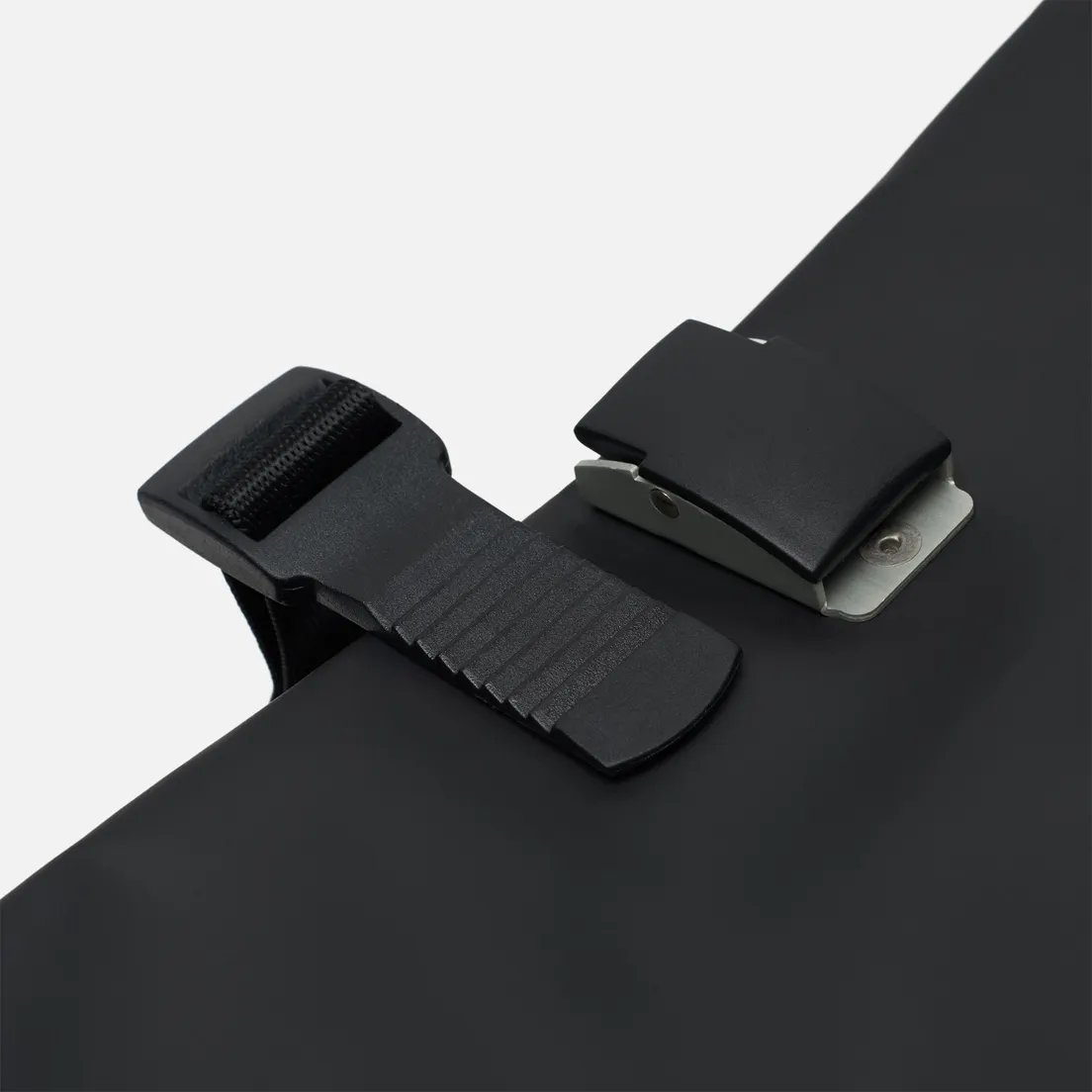 Cote&Ciel Рюкзак Isar Medium Obsidian