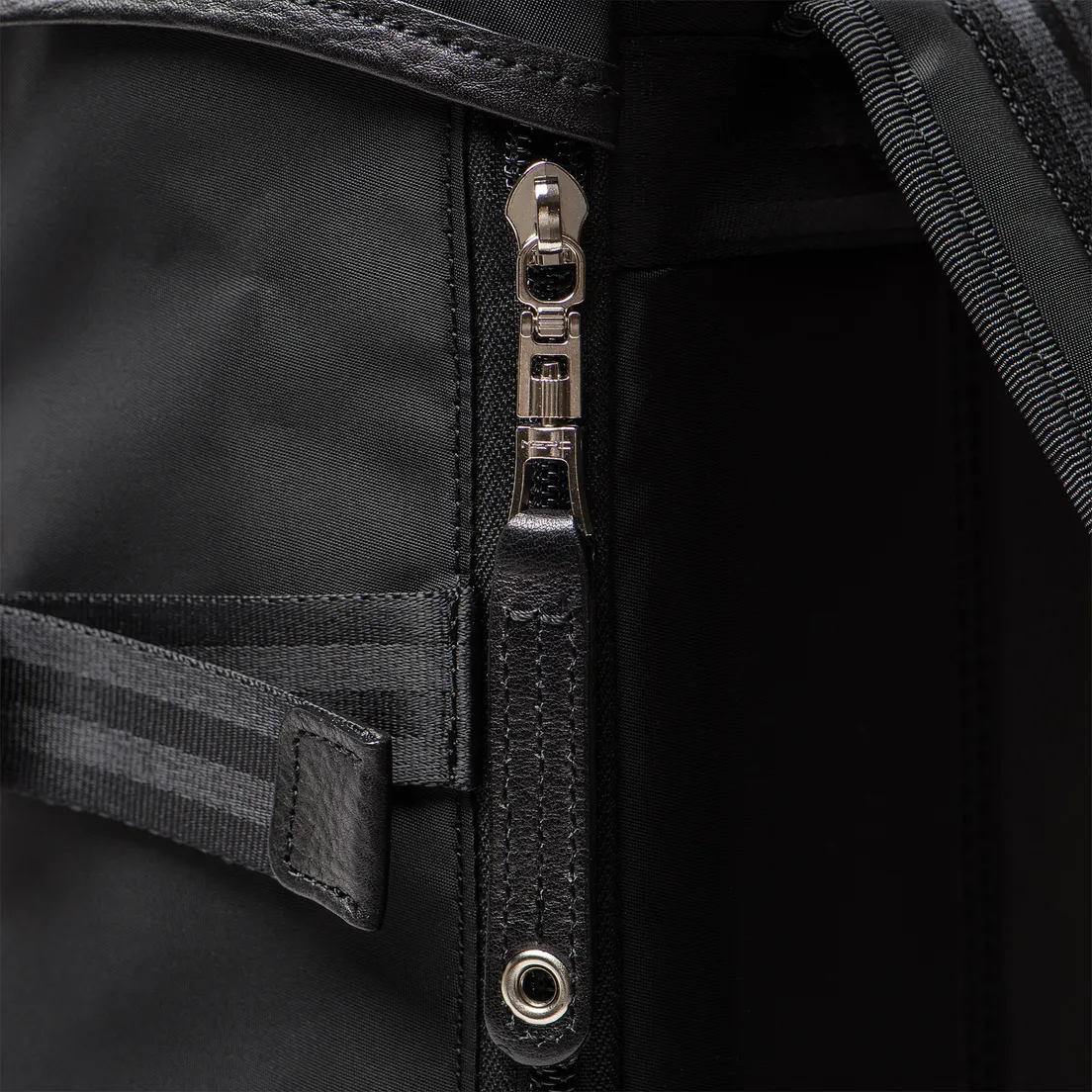 Master-piece Рюкзак Density 16L