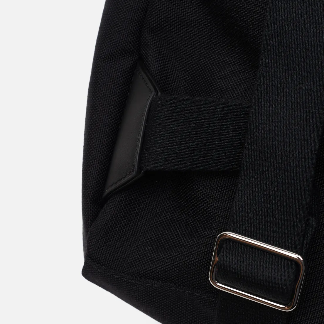 McQ Alexander McQueen Рюкзак Classic Nylon Swallow Swarm Print