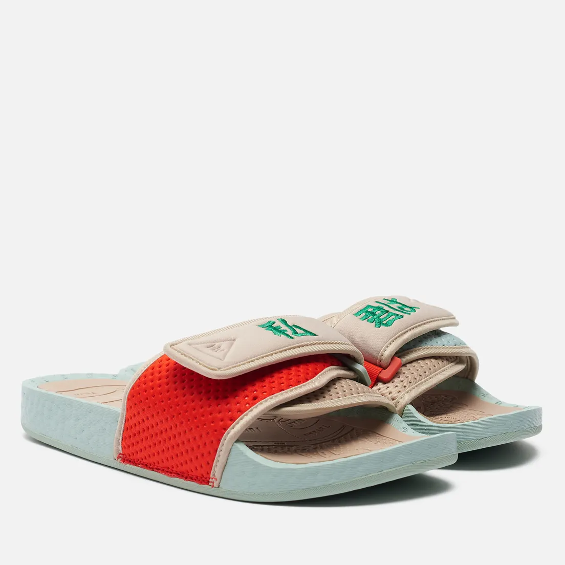 adidas Originals Сланцы x Pharrell Williams x Nigo Chancletas