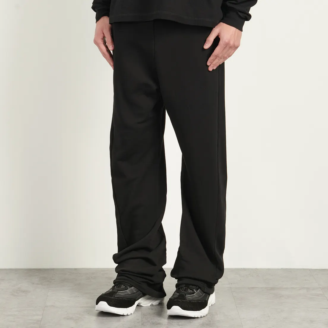 Maison Margiela MM6 Мужские брюки Numeric Tonal Embroidered