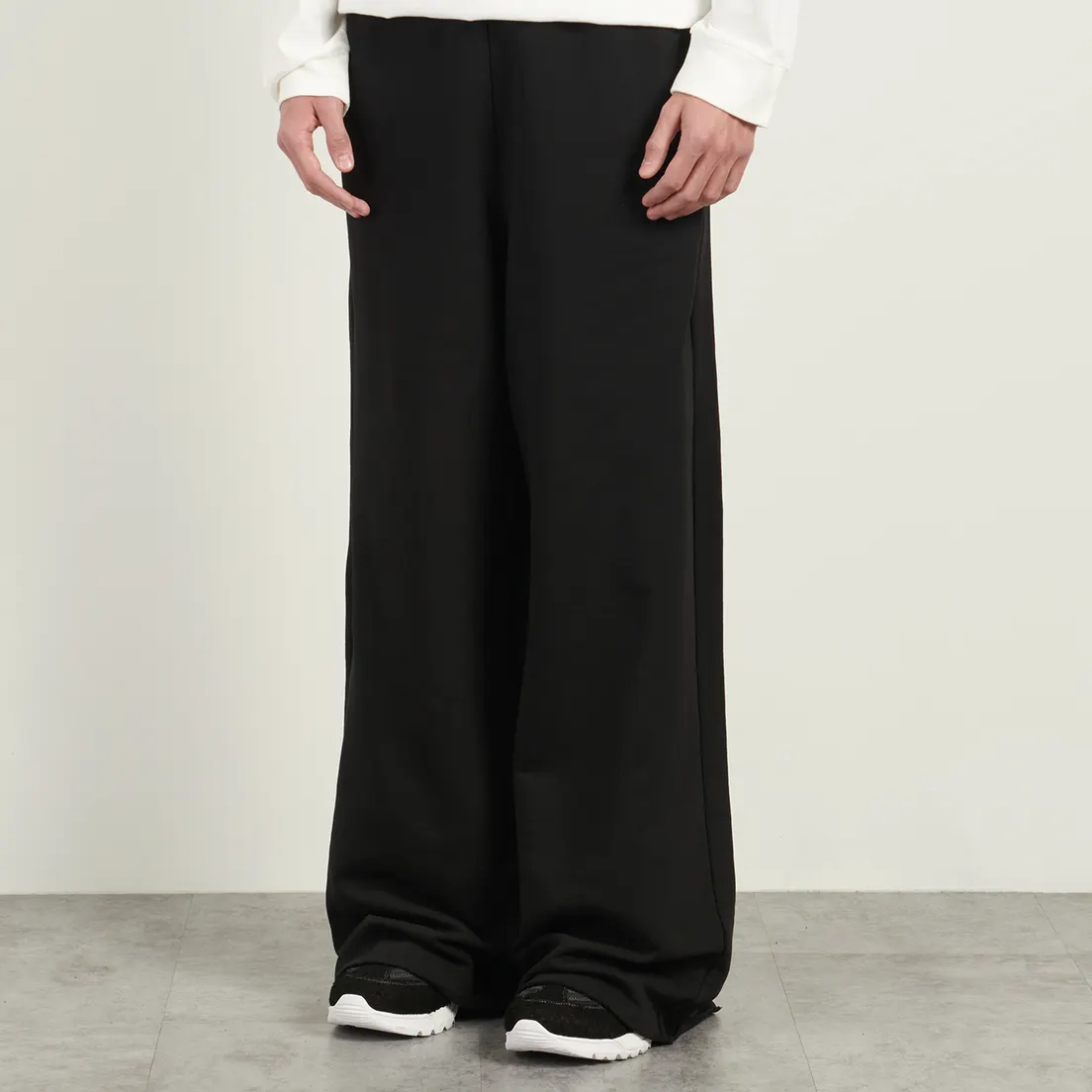 Maison Margiela MM6 Мужские брюки Numeric Tonal Embroidered Wide