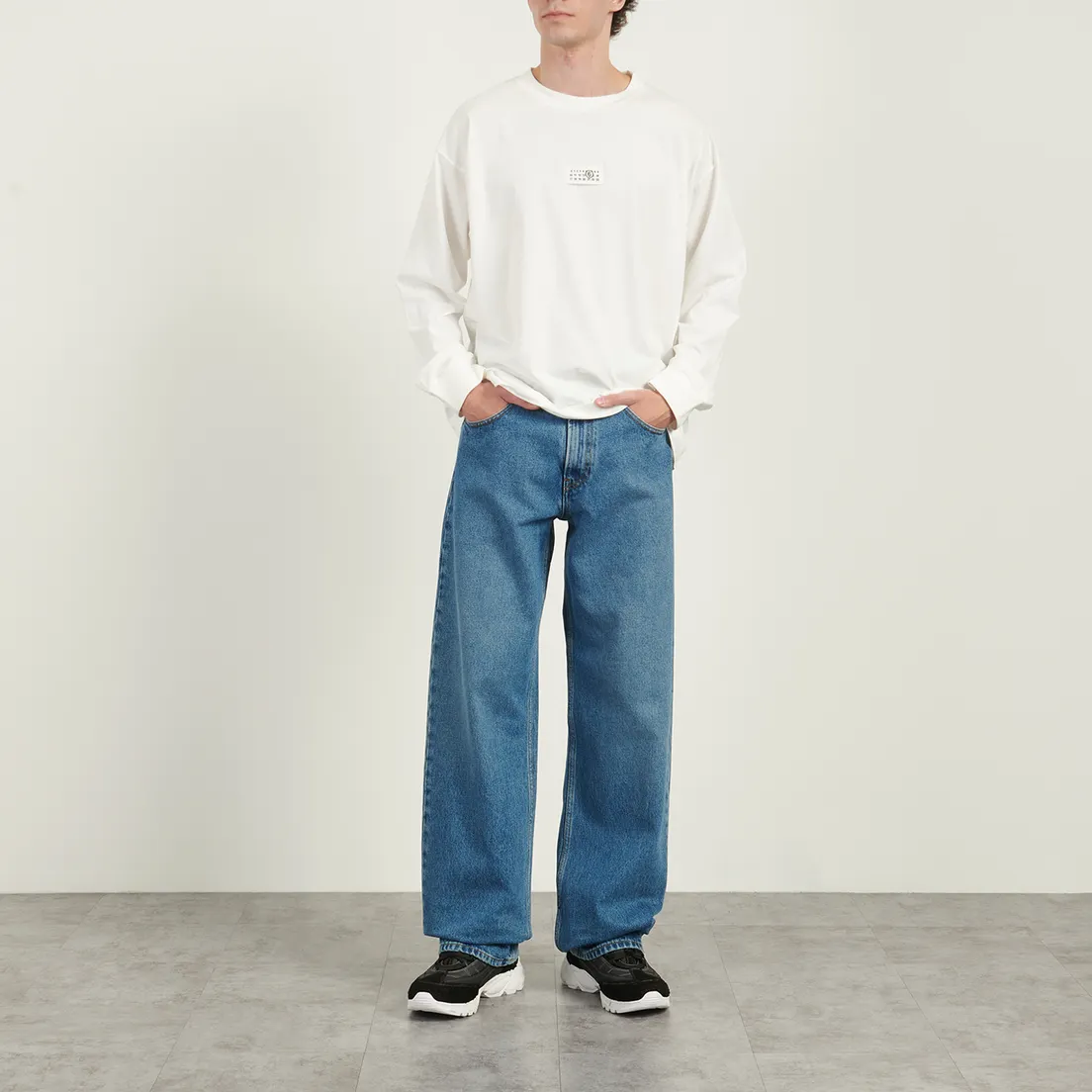 Maison Margiela MM6 Мужские джинсы Wide Inverted Back Pocket