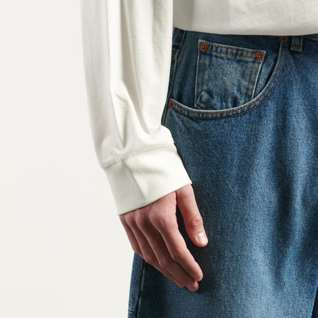 Maison Margiela MM6 Мужские джинсы Wide Inverted Back Pocket
