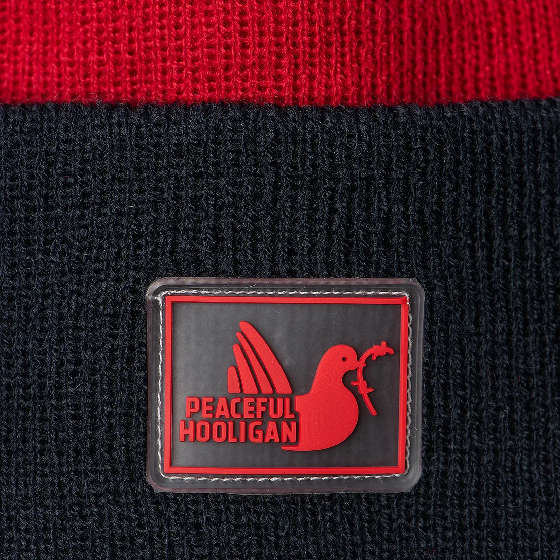 Peaceful Hooligan Шапка Stripe Pompom