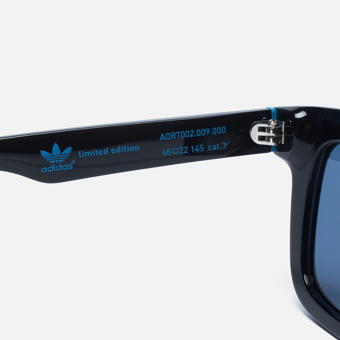 adidas Originals Солнцезащитные очки x Italia Independent C03