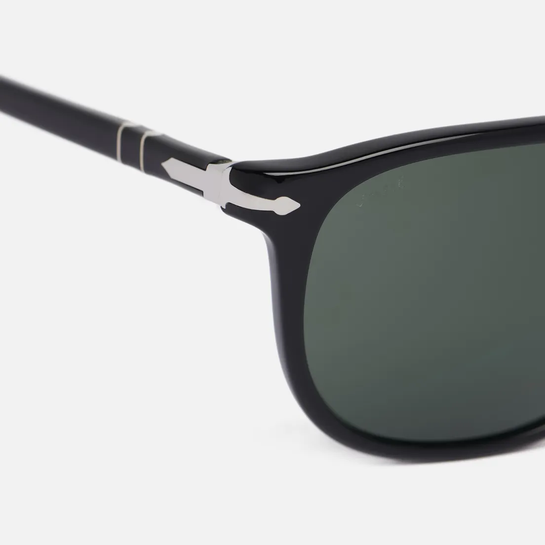 Persol Солнцезащитные очки PO3019S
