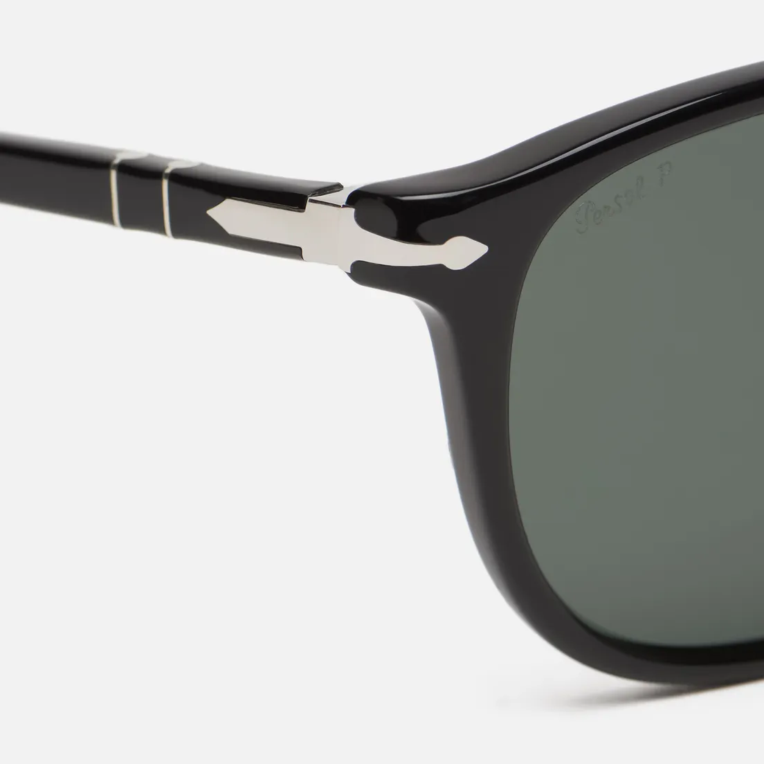Persol Солнцезащитные очки PO3019S Polarized