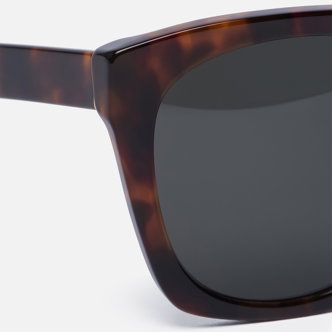 RETROSUPERFUTURE Солнцезащитные очки Quadra