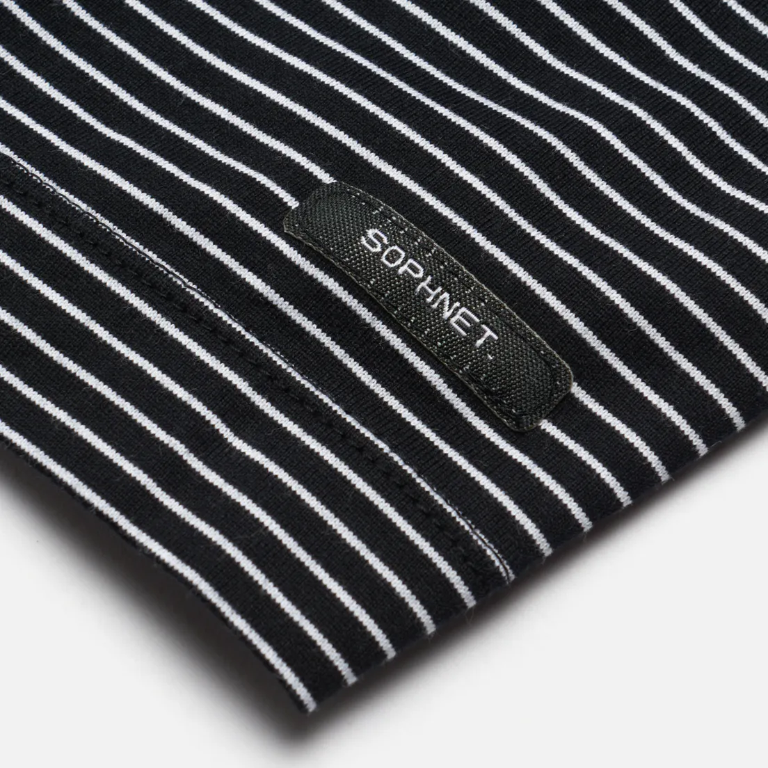 SOPHNET. Мужская футболка Scorpion Tapered Border