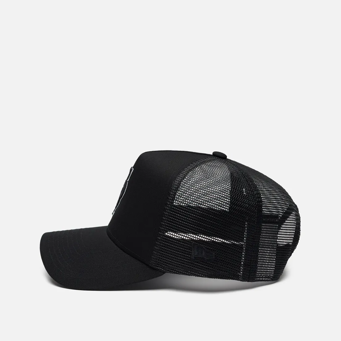 SOPHNET. Кепка x New Era Mesh