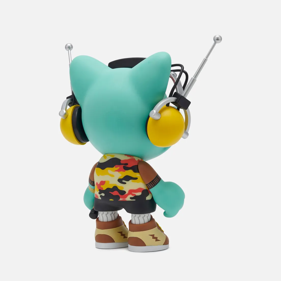 SUPERPLASTIC Игрушка Fashion Accident Def Beat SuperJanky by Janky