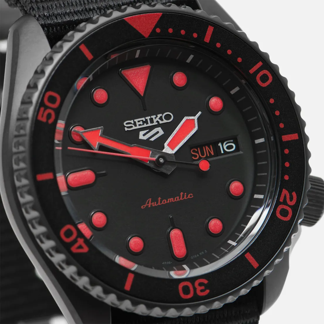 Seiko Наручные часы SRPD83K1S Seiko 5 Sports