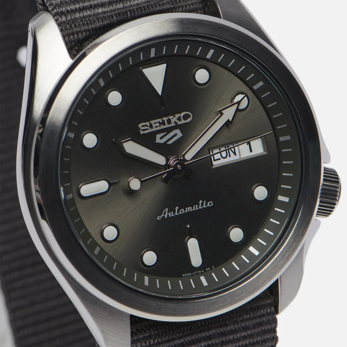 Seiko Наручные часы SRPE61K1S Seiko 5 Sports