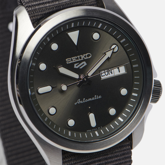 Наручные часы Seiko SRPE61K1S Seiko 5 Sports Grey/Silver/Grey