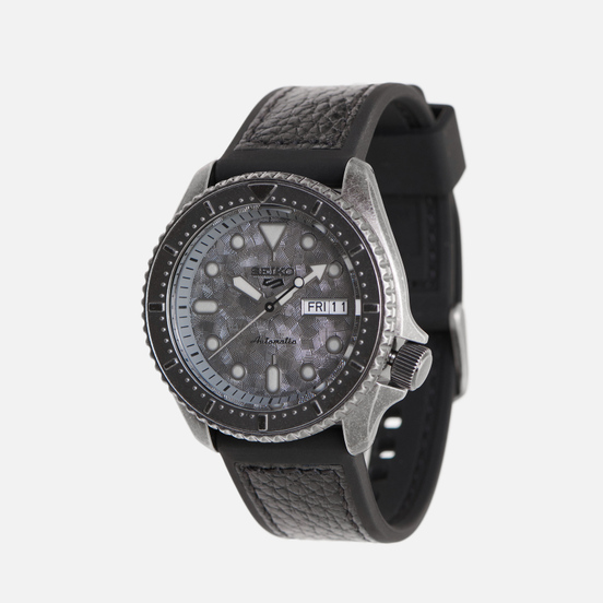 Наручные часы Seiko SRPE79K1S Seiko 5 Sports Black/Grey/Silver
