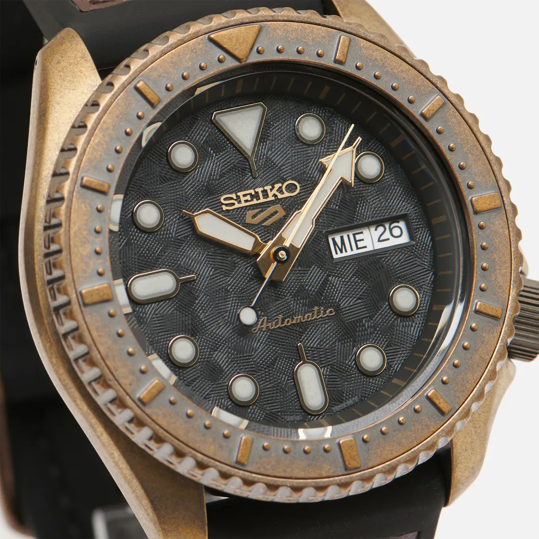 Seiko Наручные часы SRPE80K1S Seiko 5 Sports