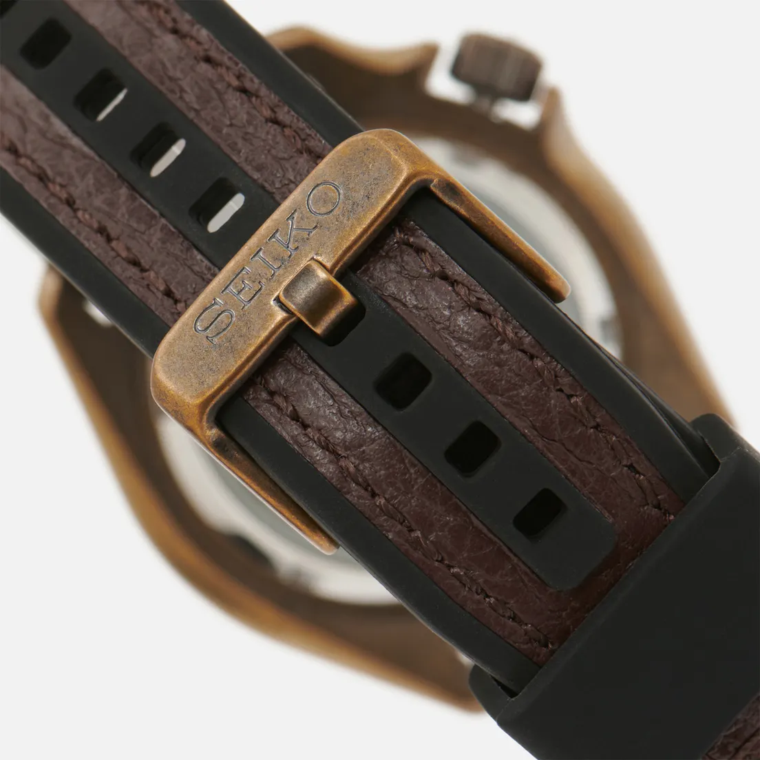 Seiko Наручные часы SRPE80K1S Seiko 5 Sports