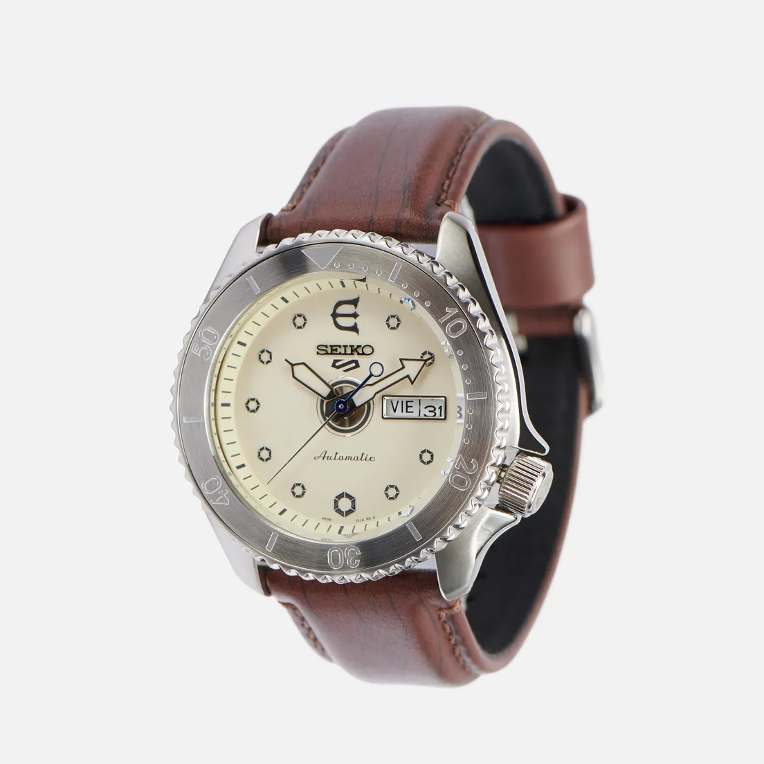 Seiko Наручные часы x Evisen Skateboards SRPF93K1S Seiko 5 Sports