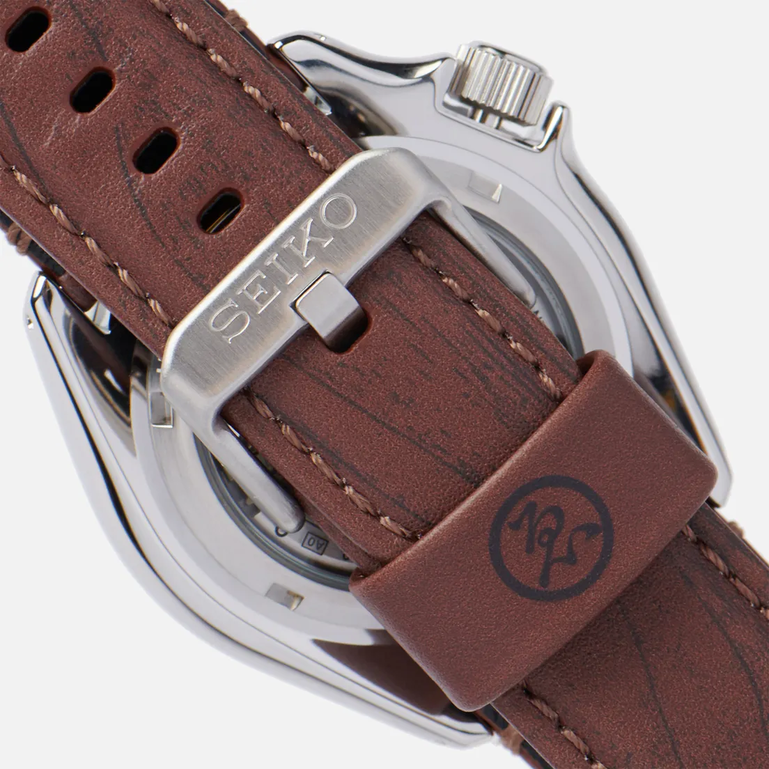 Seiko Наручные часы x Evisen Skateboards SRPF93K1S Seiko 5 Sports