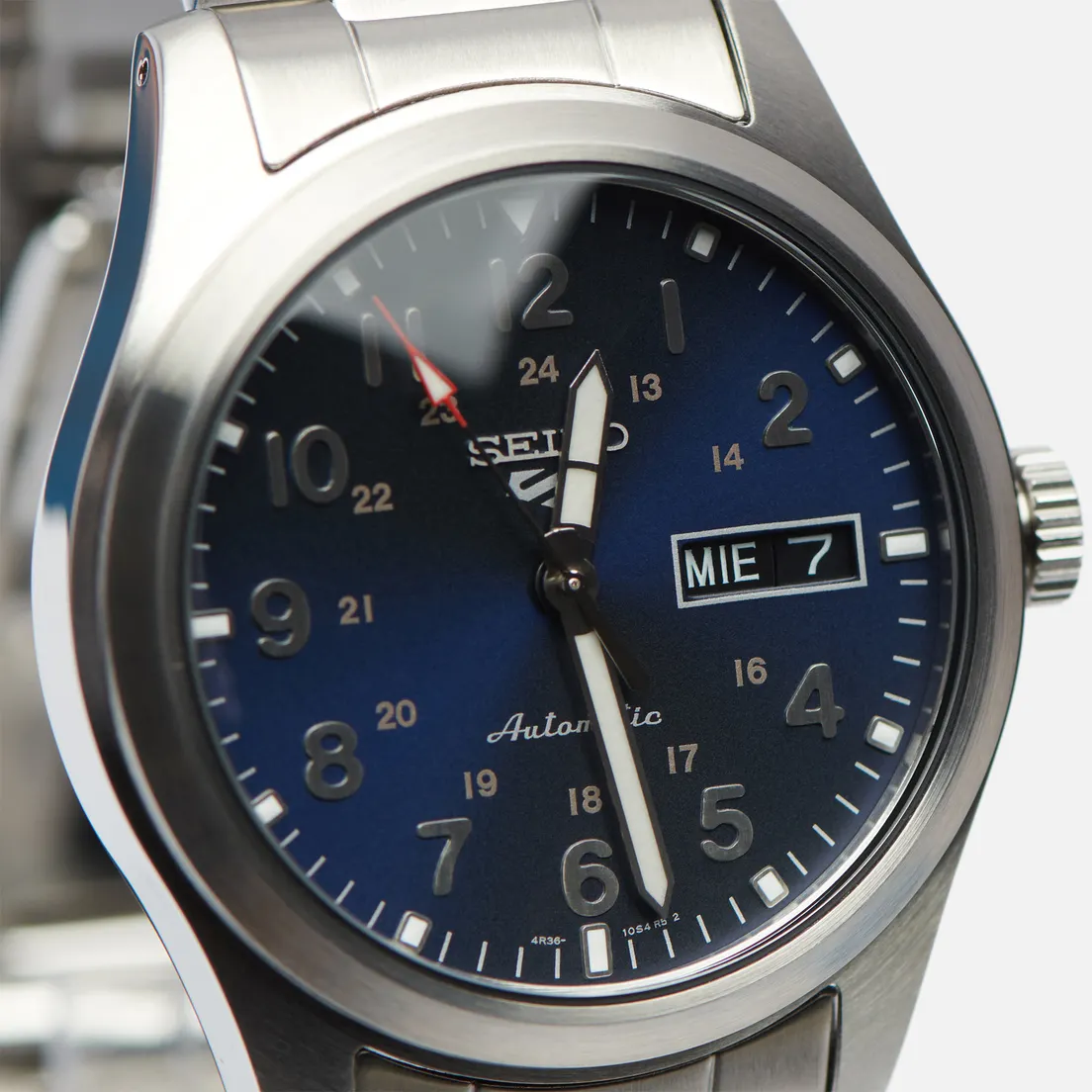 Seiko Наручные часы SRPG29K1S Seiko 5 Sports